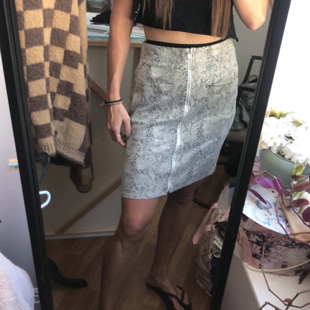 🐍🖤Alice Blue Rattlesnake Print Skirt